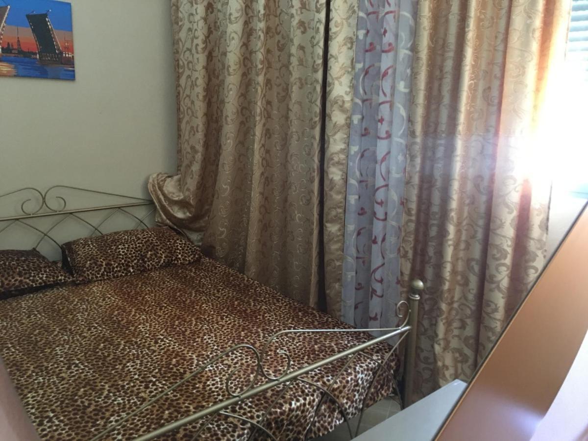 Royal Apartment Luxury Holiday For Queen And King Саранда Экстерьер фото